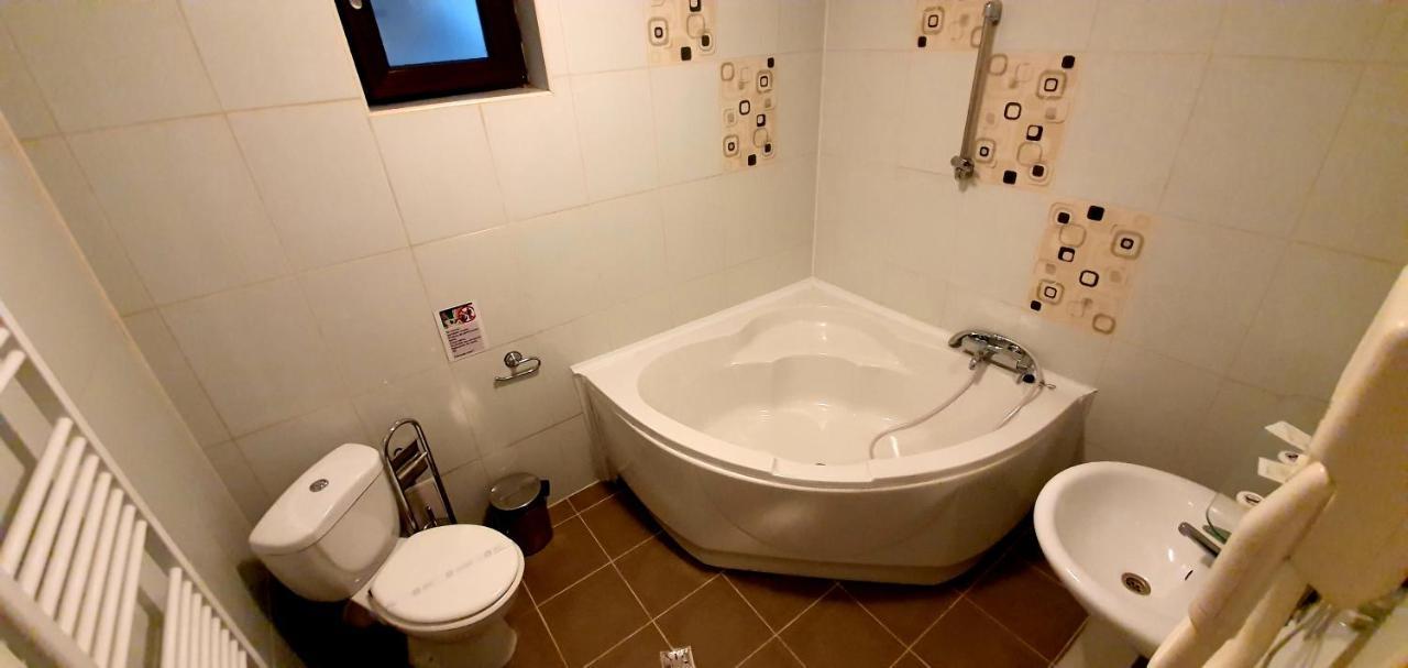 Casa Frent Hotell Predeal Eksteriør bilde